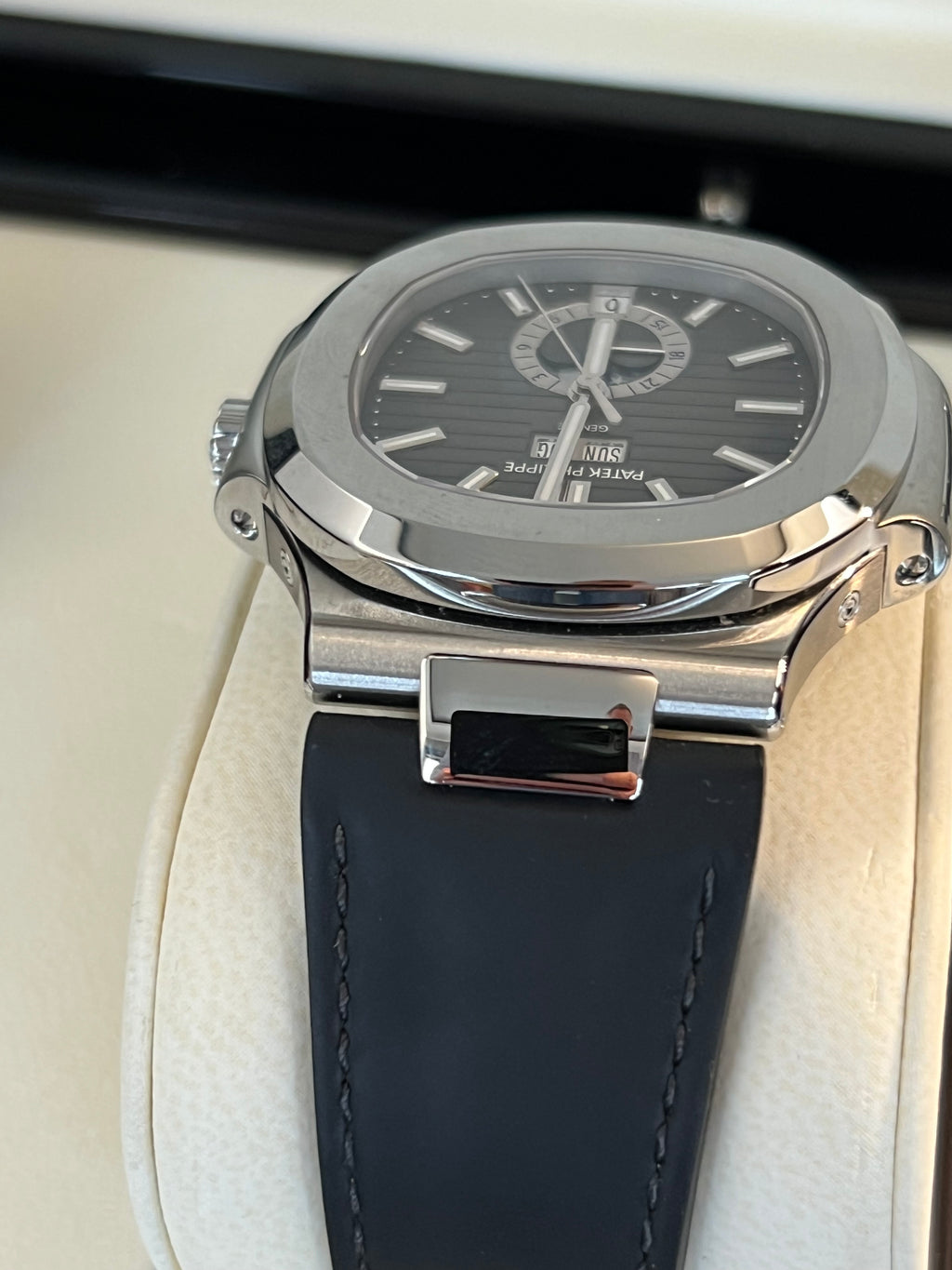 Patek Philippe 5726A-001 ungetragen im Fullset aus 2023 LC100