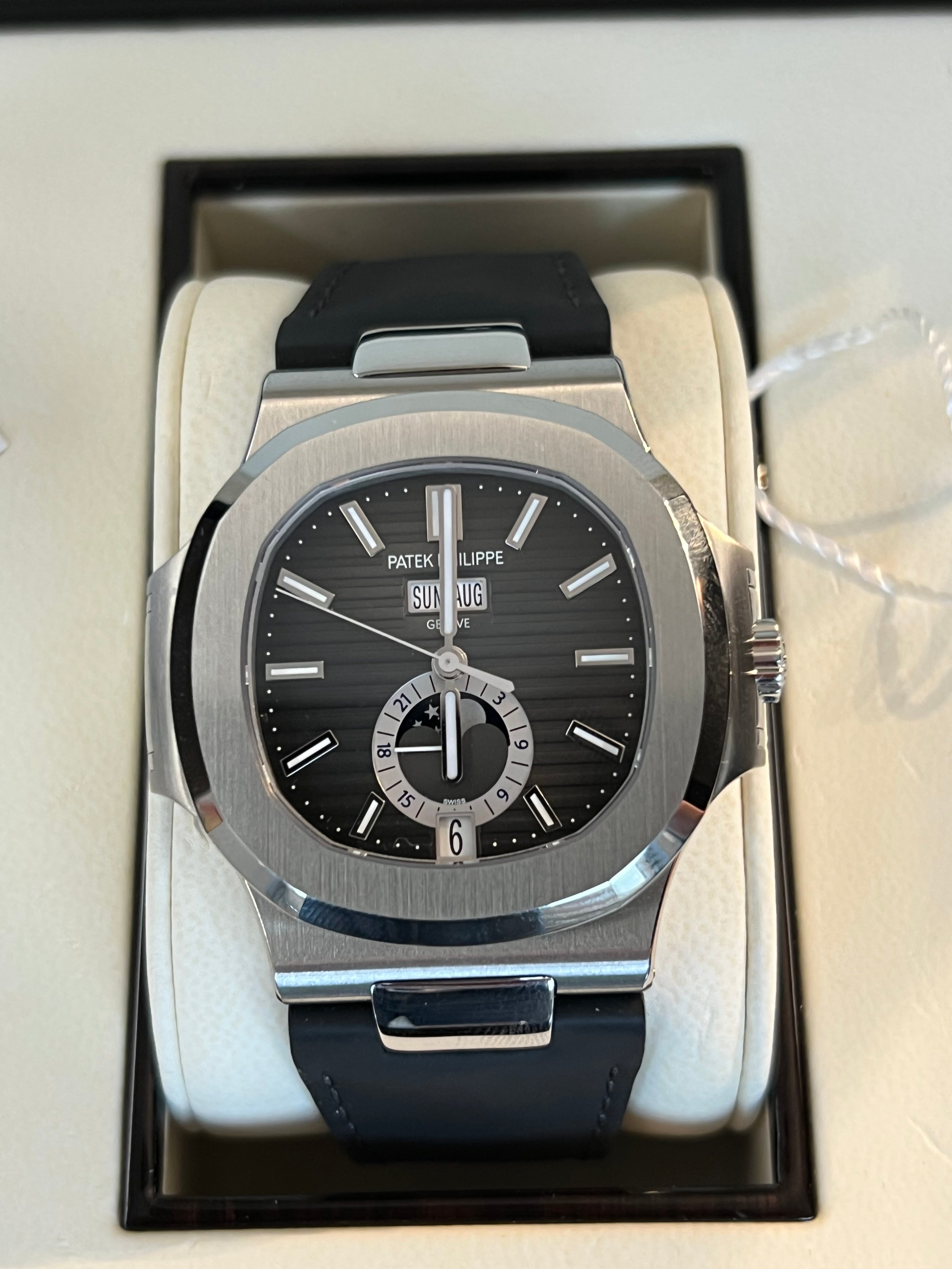 Patek Philippe 5726A-001 ungetragen im Fullset aus 2023 LC100