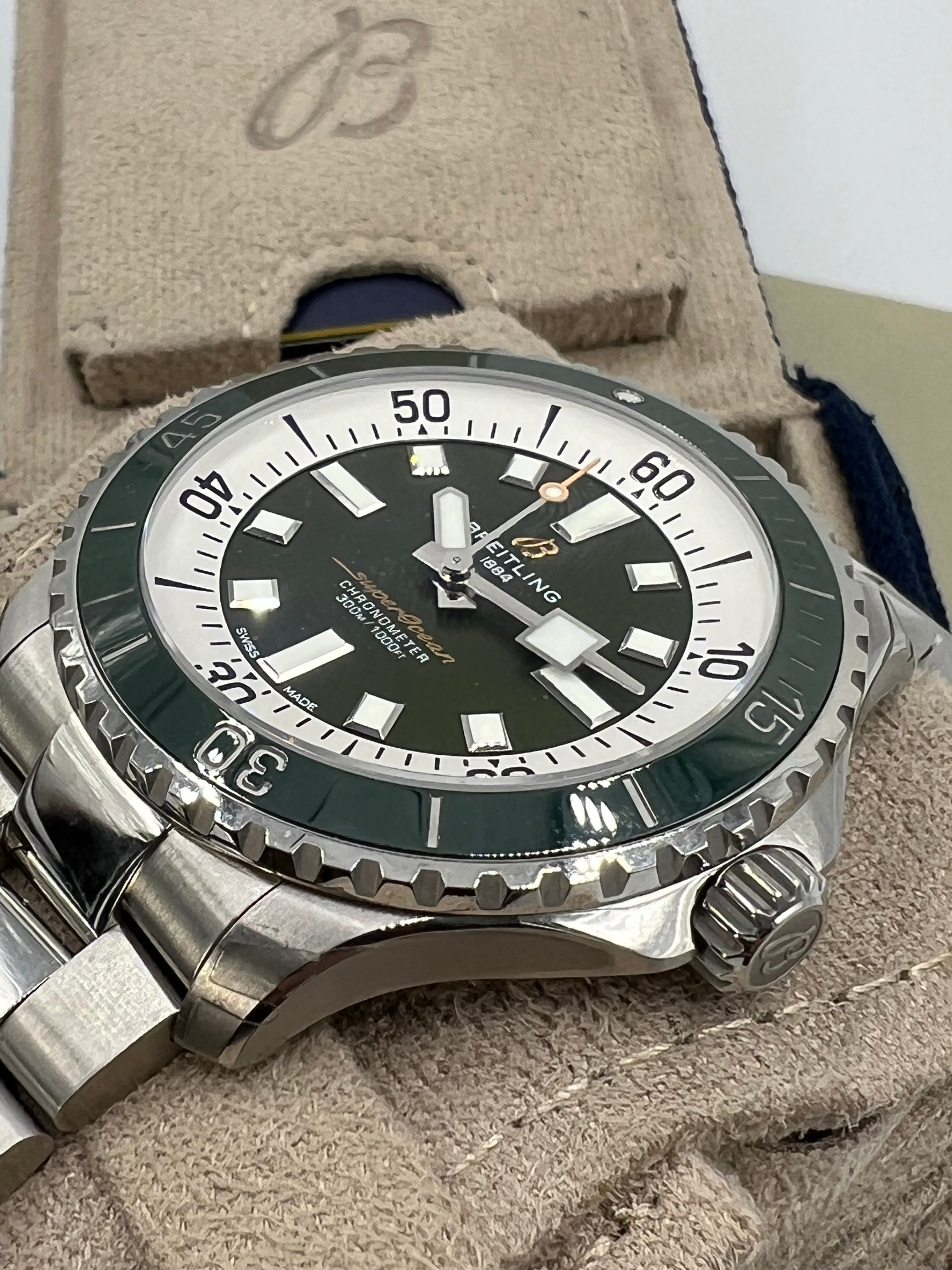 Breitling Superocean 44mm neu