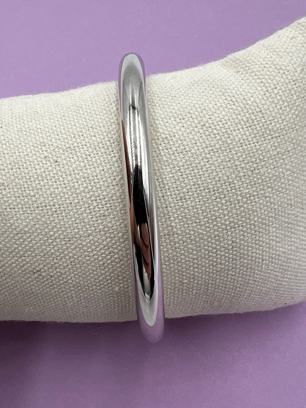 IsabelleFa Armreif aus Weißgold mit rosa Turmalin