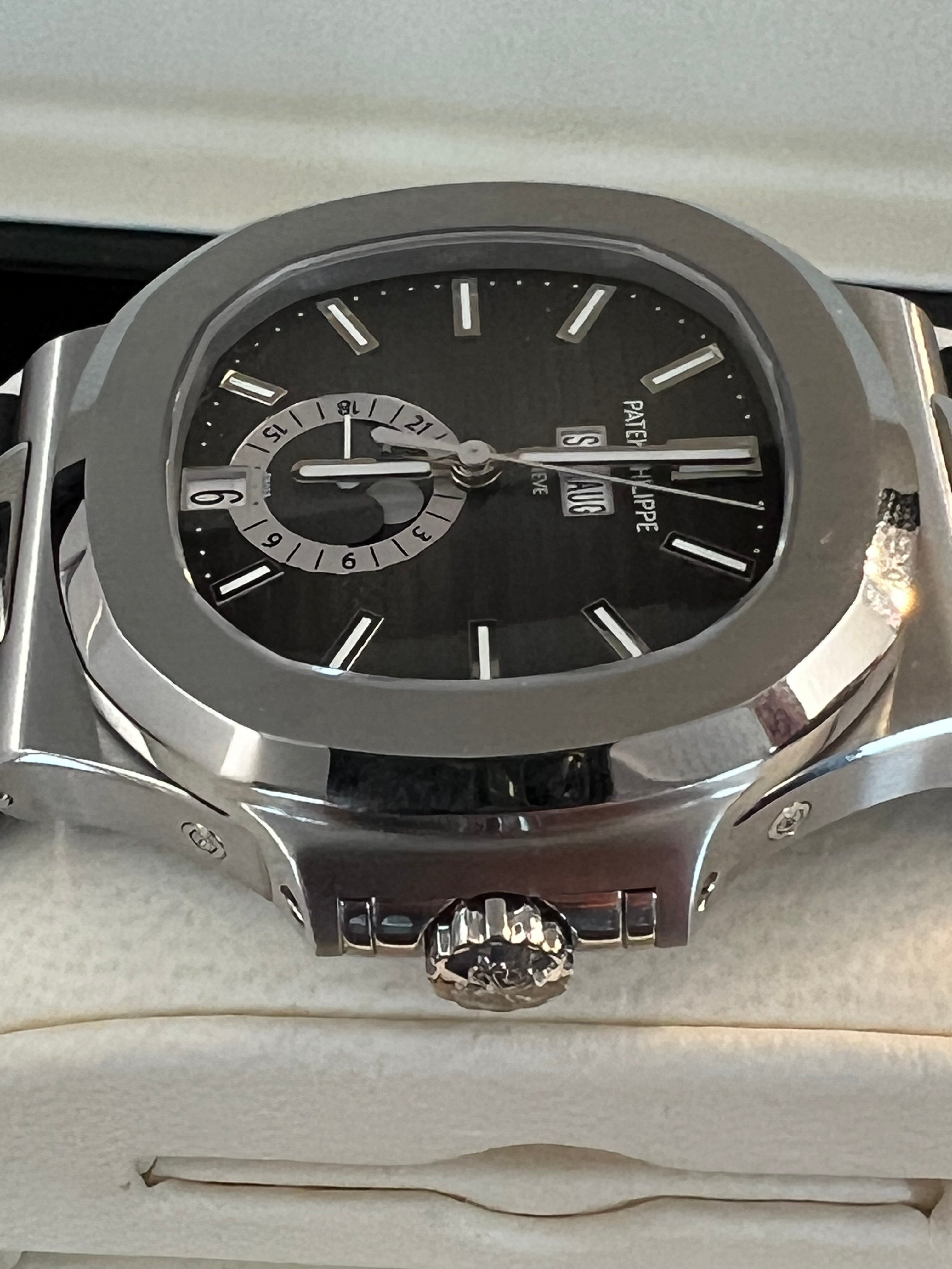 Patek Philippe 5726A-001 ungetragen im Fullset aus 2023 LC100