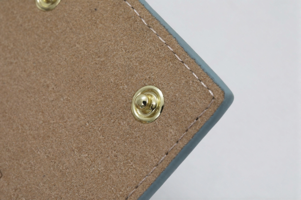 Hellblaue Leder Pouch / Tasche